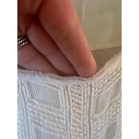 Vince Off White Crew Neck Lace Textured Raw Hem Lined Sleeveless Blouse Large - Picture 6 of 9